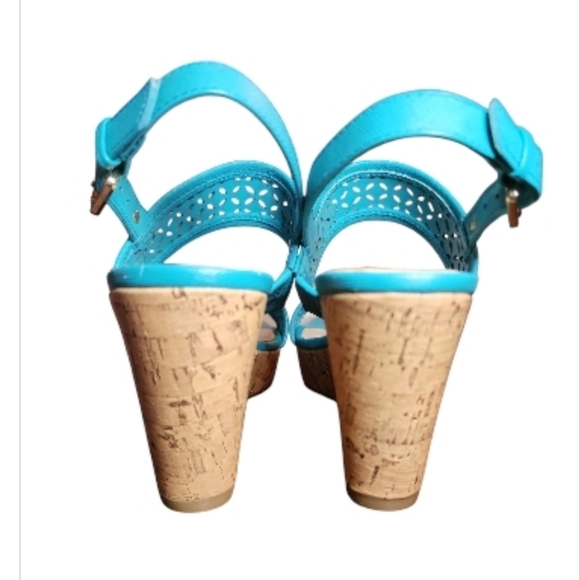 Liz Claiborne Wedge Sandals Kian Teal Blue Laser Cut Sz 6 Resortcore Whitelotus - Picture 5 of 8